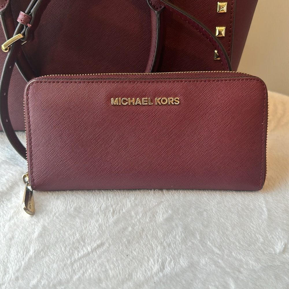 Michael Kors Studded Salma bad and Wallet - Picture 6 of 8